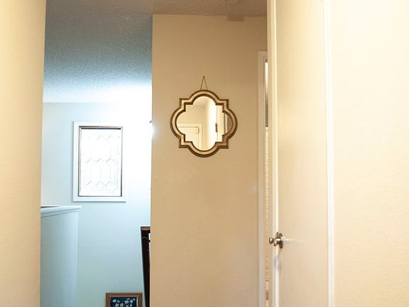 5th image of 26037 Jade Ct NW