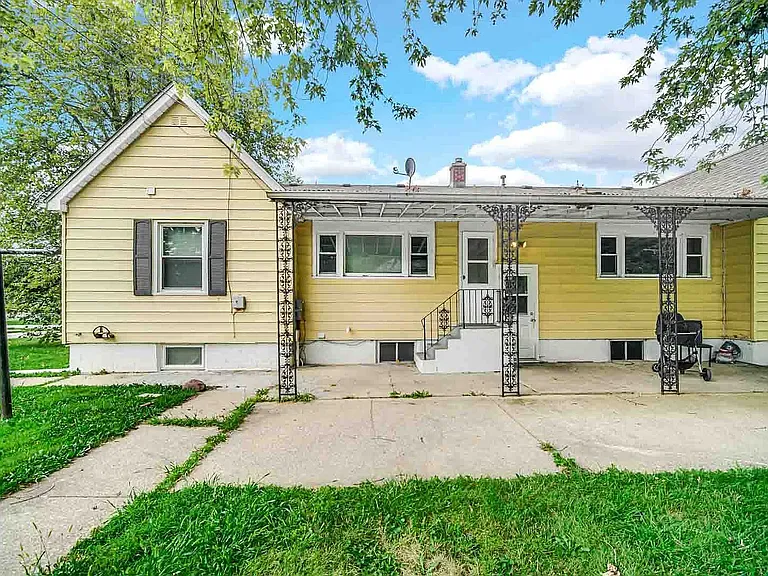 502 Peale St — Photo 16