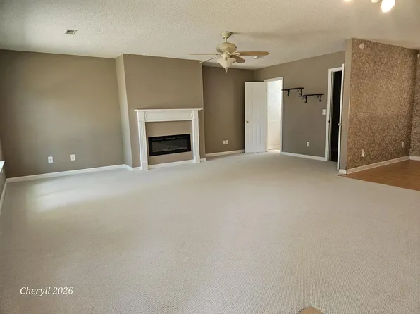 1103 Hawthorne Rd, Hanahan, SC 29410