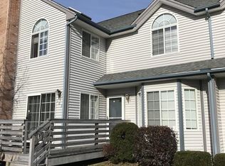 104 Johnson Rd APT 103, Chicopee, MA 01022