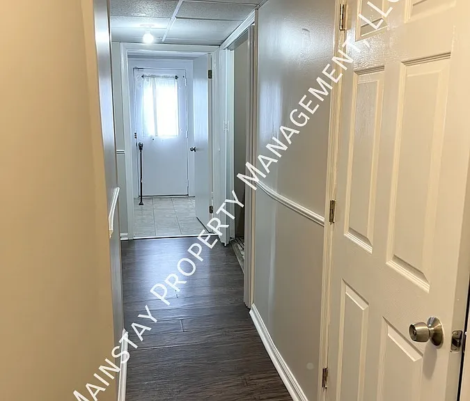 8802 Groton Ct — Photo 24