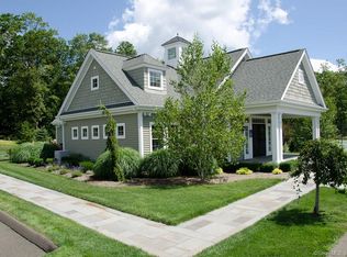 19 Arbor Xing, East Lyme, CT 06333