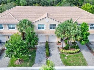 5919 Monterra Club Dr, Lake Worth, FL 33463