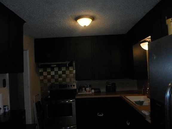4th image of 3548 Highland Ave