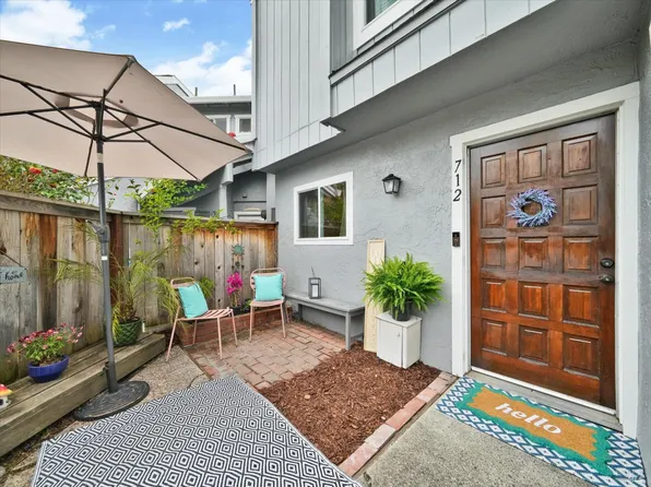 712 Racquet Club Circle, Rohnert Park, CA 94928
