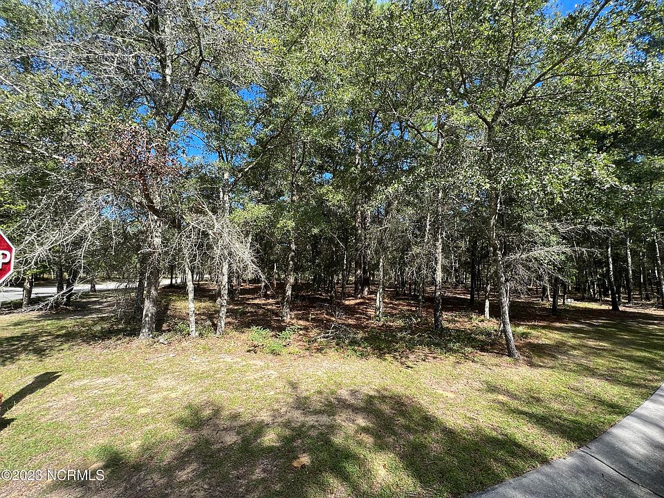 1st image of 580 Asphodel Drive SW