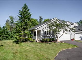 2258 Penfield Rd, Penfield, NY 14526