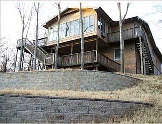 1st image of 25 Enfield Dr