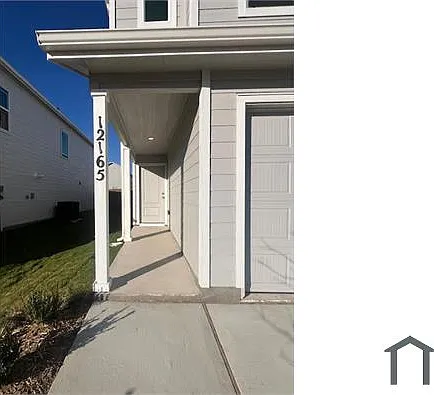 12165 Steeplechase Dr — Photo 2