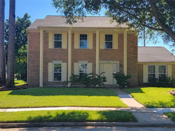 16003 Pinyon Creek Dr, Houston, TX 77095