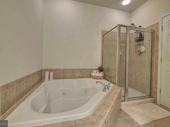 3rd image of 2215 Oberlin Dr #329A