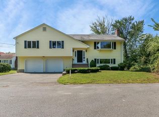 64 Solaris Rd, Dedham, MA 02026