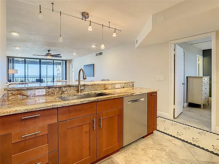 18304 Gulf Blvd #516 — Photo 19