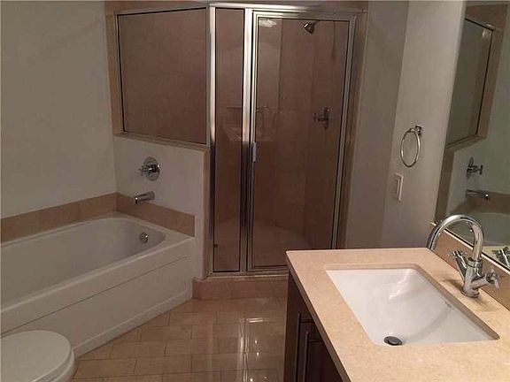 4th image of 1111 SW 1st Ave APT 2520N