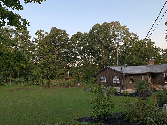 3rd image of 41 Eureka Ave