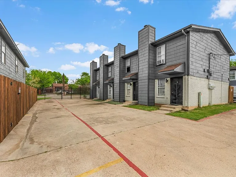 3204 McLean St #C — Photo 8