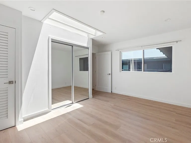 1105 N Coast Hwy #G — Photo 13