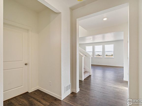 5th image of 6453 Coralbell St