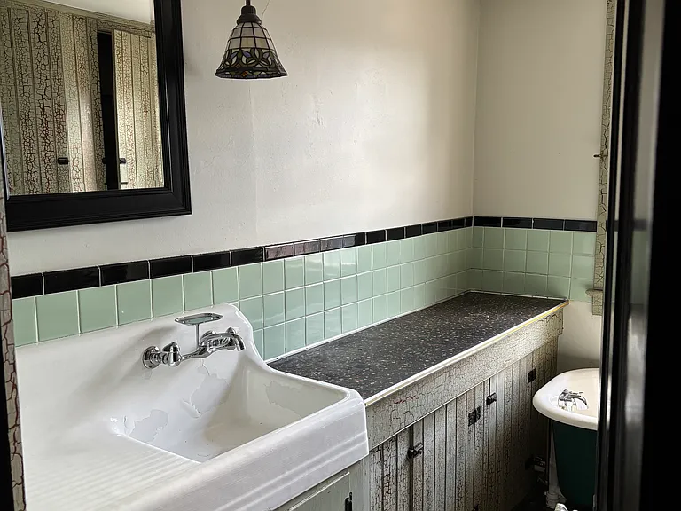 1049B Poquonnock Rd — Photo 18