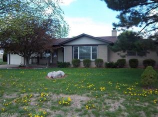 1181 Four Mile Rd NW, Grand Rapids, MI 49544