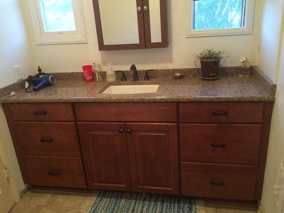 Bath 3 - New sink & cabinets