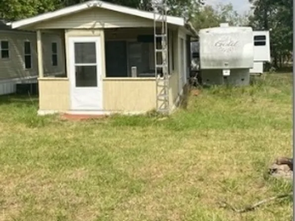 5/490 Woodhaven Dr E, Sublette, IL 61367