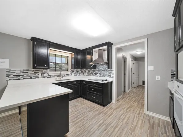 255 Freeman Boulevard, West Columbia, TX 77486