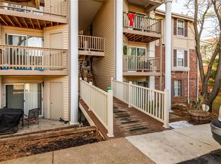 708 Ridgeside Dr APT K, Ballwin, MO 63021