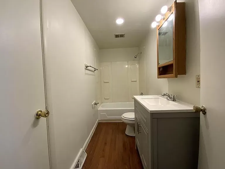 214 W North Ave #2 — Photo 16