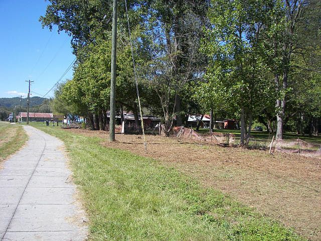 2nd image of 7335 E Lamar Alex Pkwy
