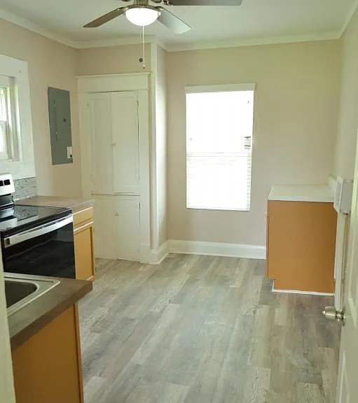 809 Adams St — Photo 21