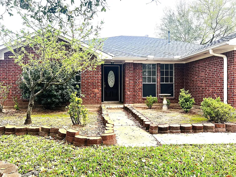 8239 Squires Place Dr — Photo 3