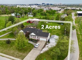 2120 S 30th St, Rogers, AR 72758