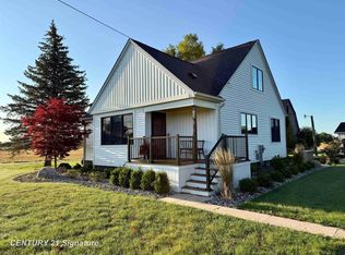 2054 Kloha Rd, Bay City, MI 48706