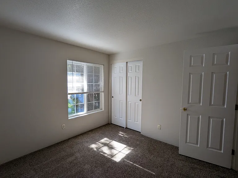 61862 Avonlea Cir #1 — Photo 23