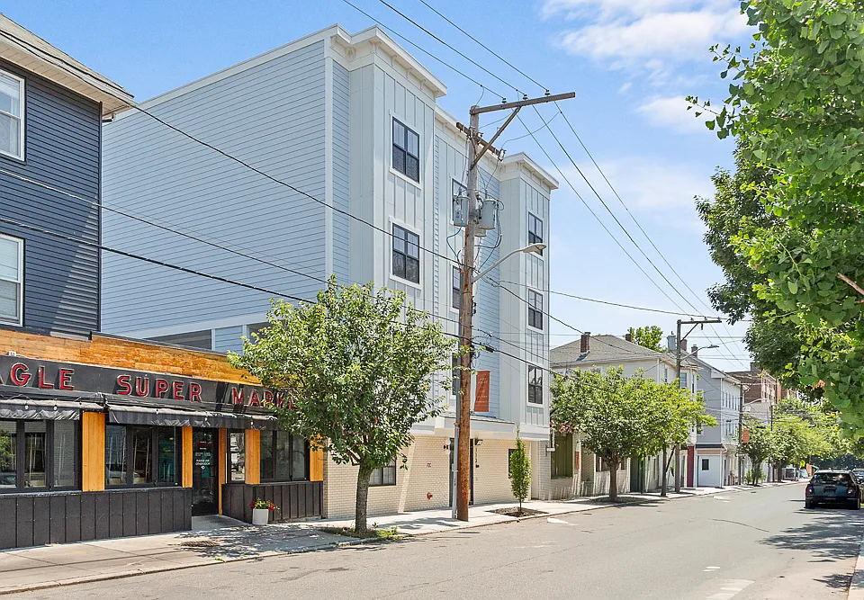 113 Ives Street