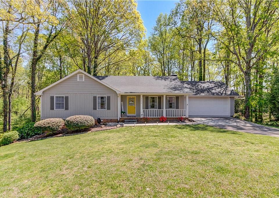 2273 Hillbriar Dr Buford GA 30518 Zillow