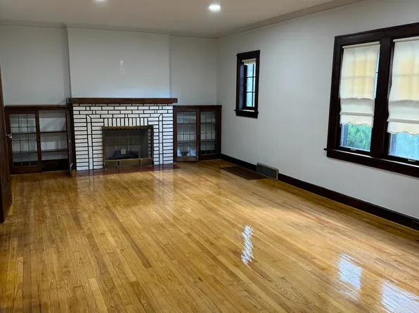 14690 Superior Rd #1, Cleveland, OH 44118