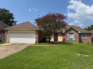 1335 E Stanwick Pl, Baton Rouge, LA 70810