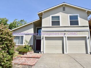 43 Estrella Way, Novato, CA 94945