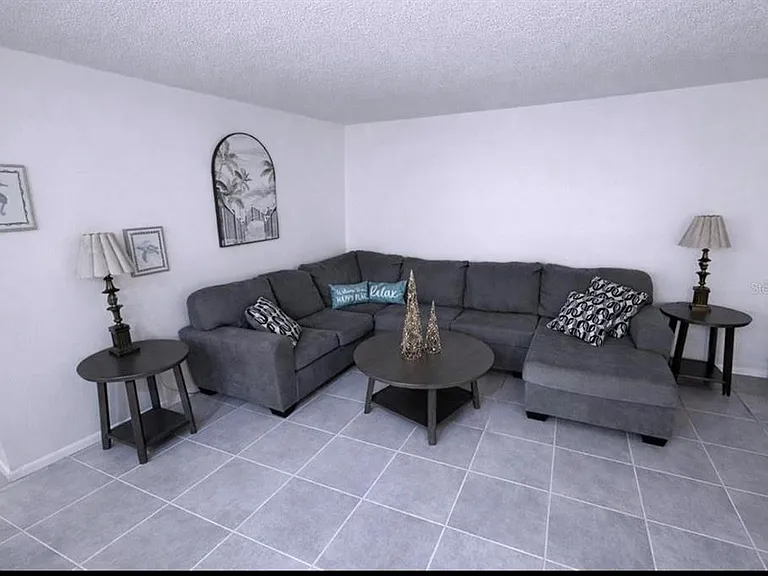 3300 Fox Chase Cir N #229 — Photo 2