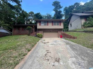 901 Glen Valley Dr, Birmingham, AL 35206