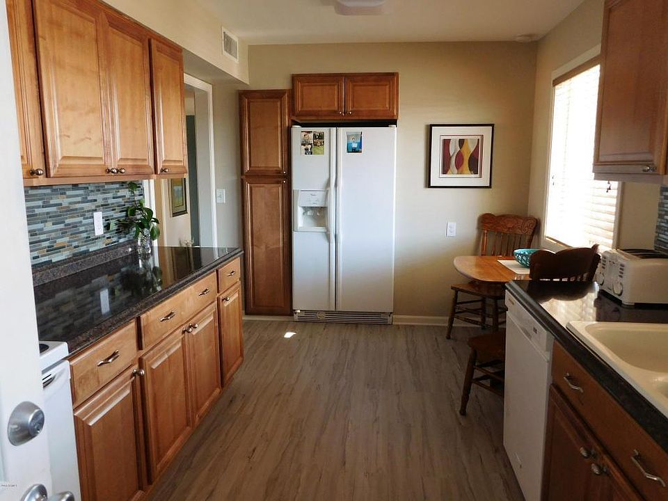 1st image of 10348 W Cumberland Dr