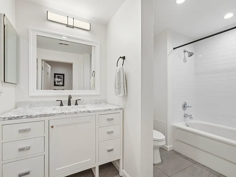 201 E Angeleno Ave #205 — Photo 33