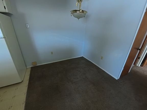 3rd image of 6189 Chesham Dr
