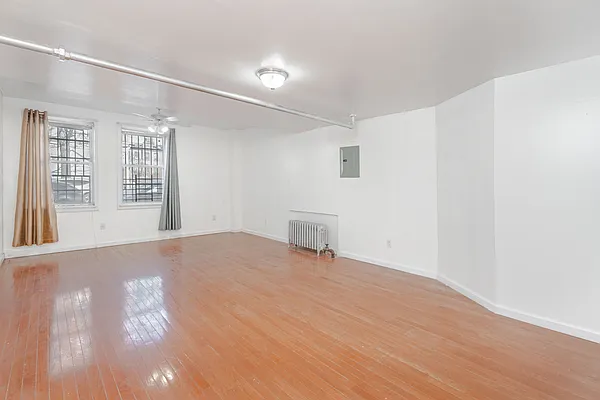 Rented by Reavis | media 2
