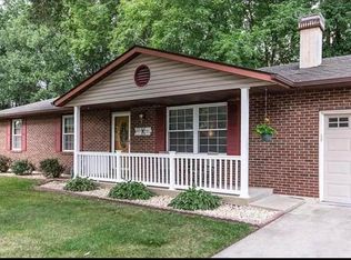 729 Knipp Ave, Mascoutah, IL