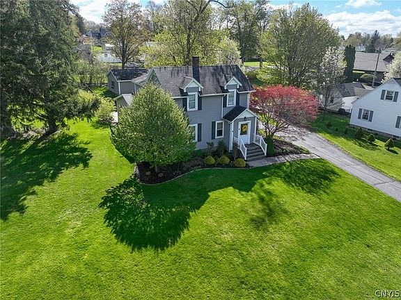 5th image of 7222 Owasco Rd