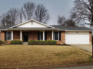 80 Jane Dr, Saint Peters, MO