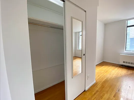 Rented by J PRESTON AND ASSOCIATES INC | media 12